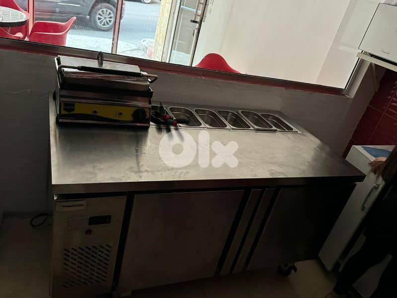 عدة مطعم مستعملة للتواصل:76855854 1