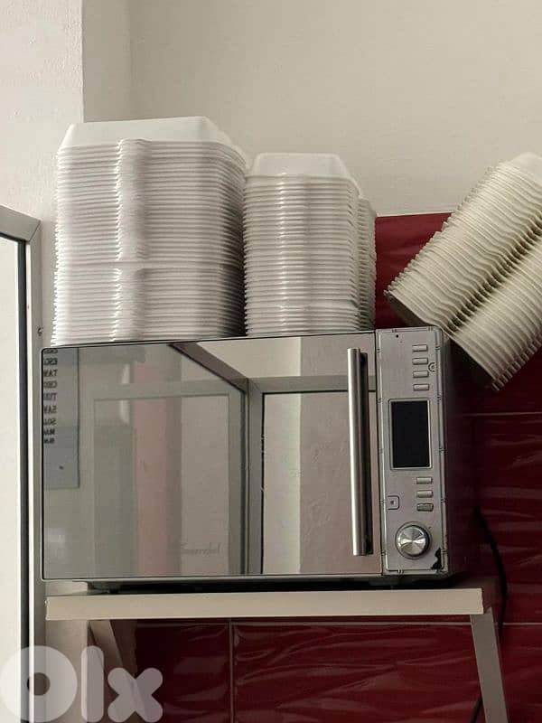 عدة مطعم مستعملة للتواصل:76855854 4