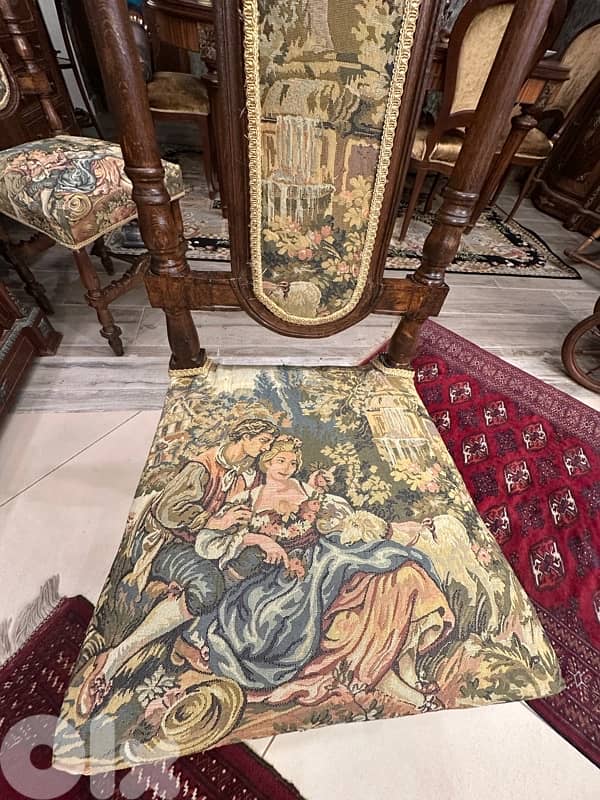 bahu and 2  chairs 7