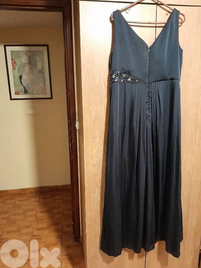 فستان للبيع بس ١٥$