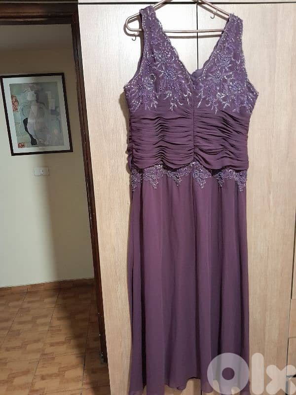 فستان للبيع بس ٣٠$ 2