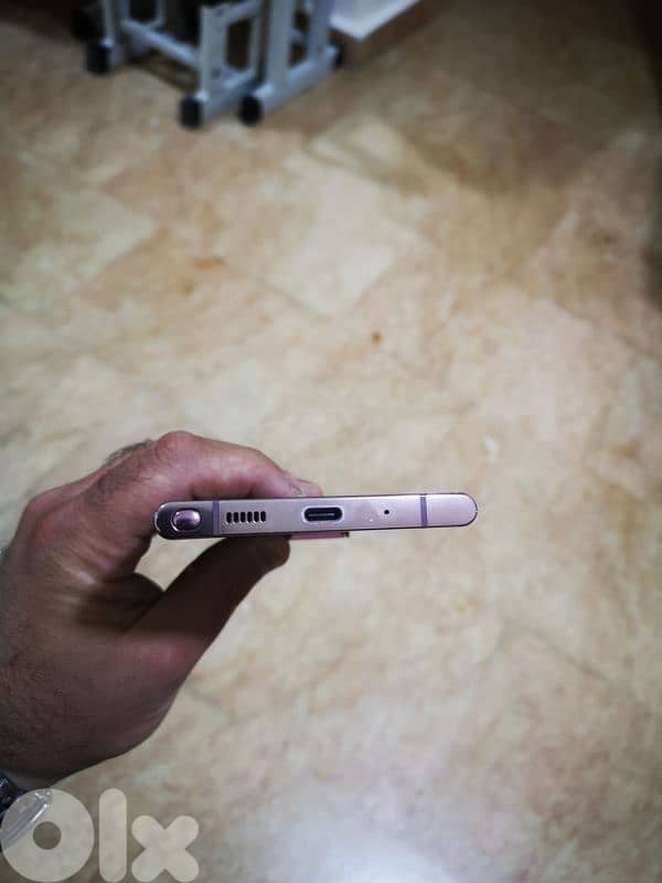 Samsung Galaxy Note 20 Ultra ( 24 Gb Ram and 256 GB Memory)  like New 4