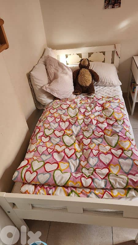 2 ikea beds with mattresses 0