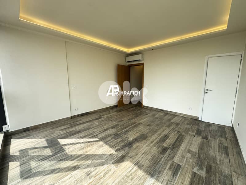 Office For Sale in Achrafieh - مكتب للبيع في الأشرفية 0