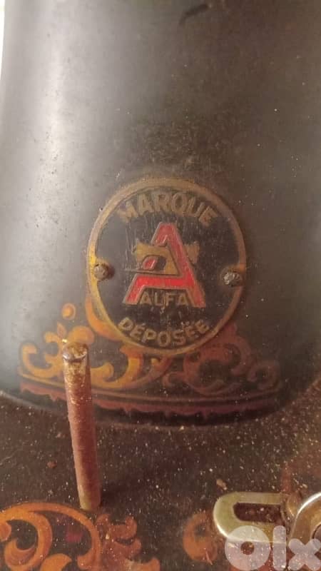 Vintage ALFA sewing machine head, stamped 'ALFA S. A. Eibar España 1