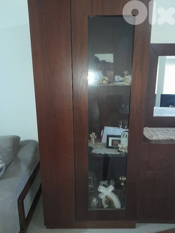 vitrine + dressoire + 6 chairs + tabel 2m 3