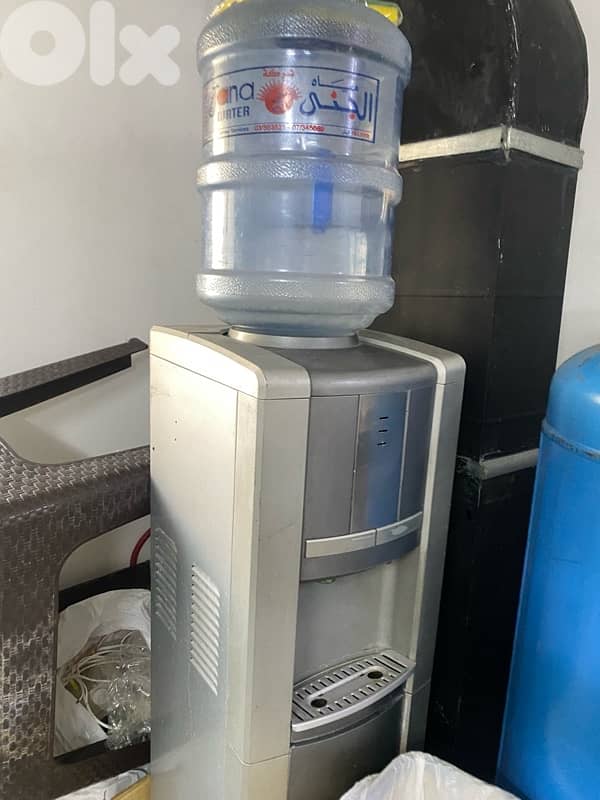 full on small business restaurant 6