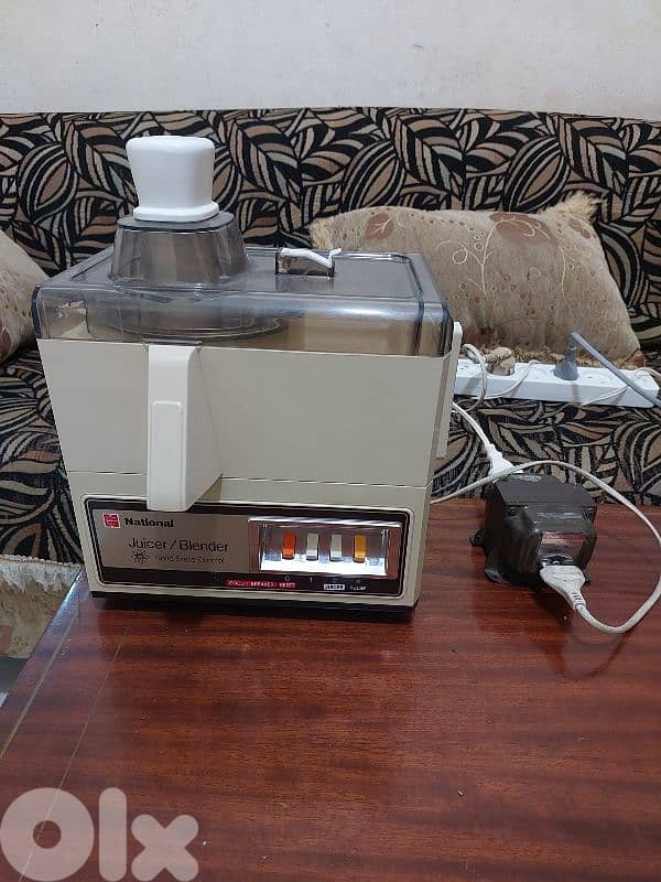 ٢ أجهزة كهربائية يابانية الصنع الاصلية . مكنة لفرم اللحمة حجم ١٢ كبيرة 4