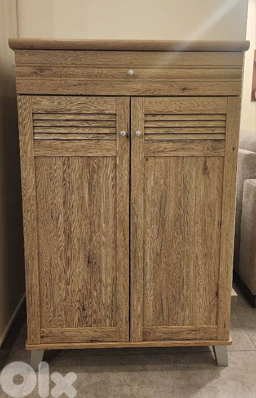 shoe cabinet خزانة احذية 0