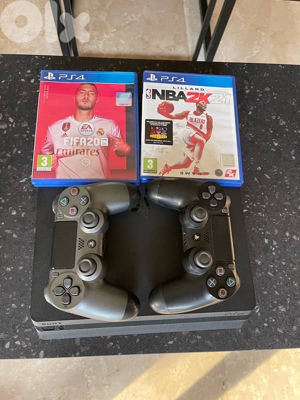 PS4 slim 1 TB in excellent condition 0