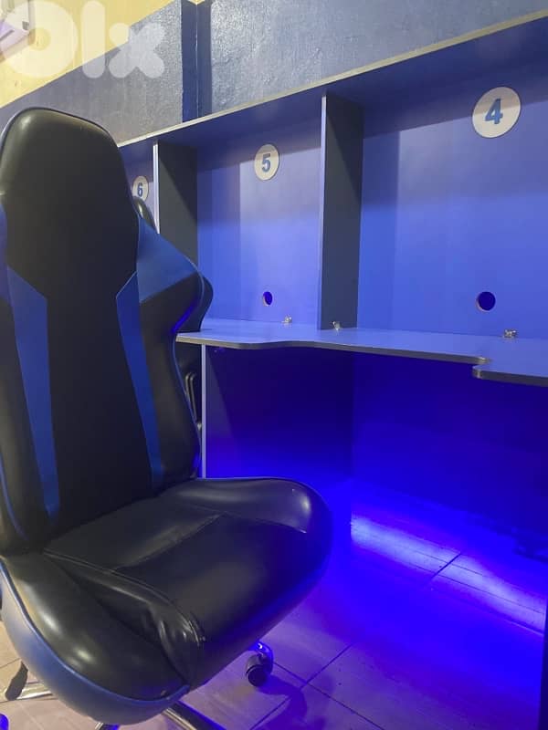 Computer PC tables and chairs كراسي كمبيوتر وطاولات 1