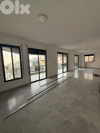 Apartment For Sale in Mtayleb - شقة للبيع في المطيلب