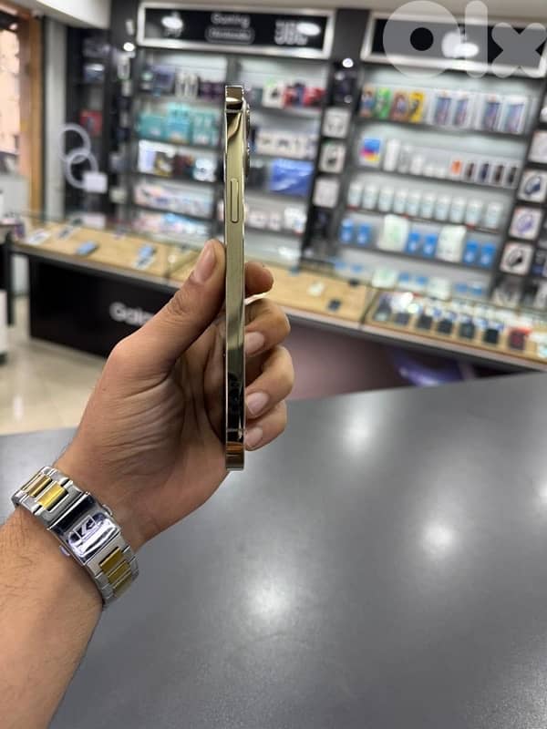 IPHONE 12PROMAX 128GB USED 2