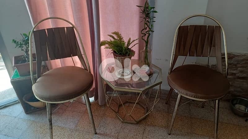 طقم كراسي و طاولة 0