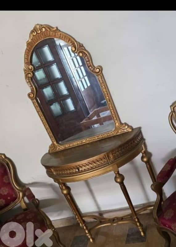 كونسول مرتب ومتين  300 دولار 0