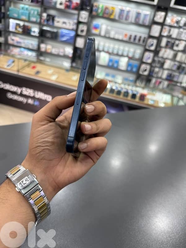 IPHONE 15PRO 256GB USED 2