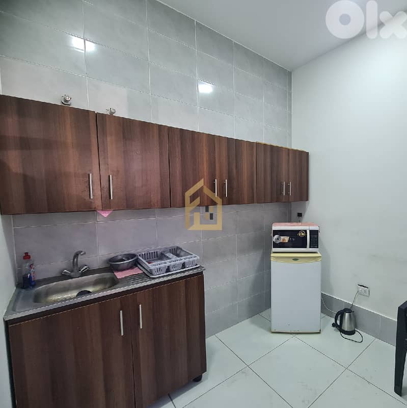 Building for sale in Sin El Fil EA250 مبنى للبيع في سن الفيل 2