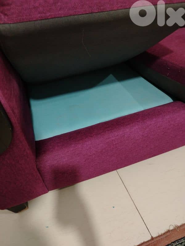 كنبايتين للبيع سفنج سوبر اكسترا و مضغوطين و الارضية جديدة بعدا 2