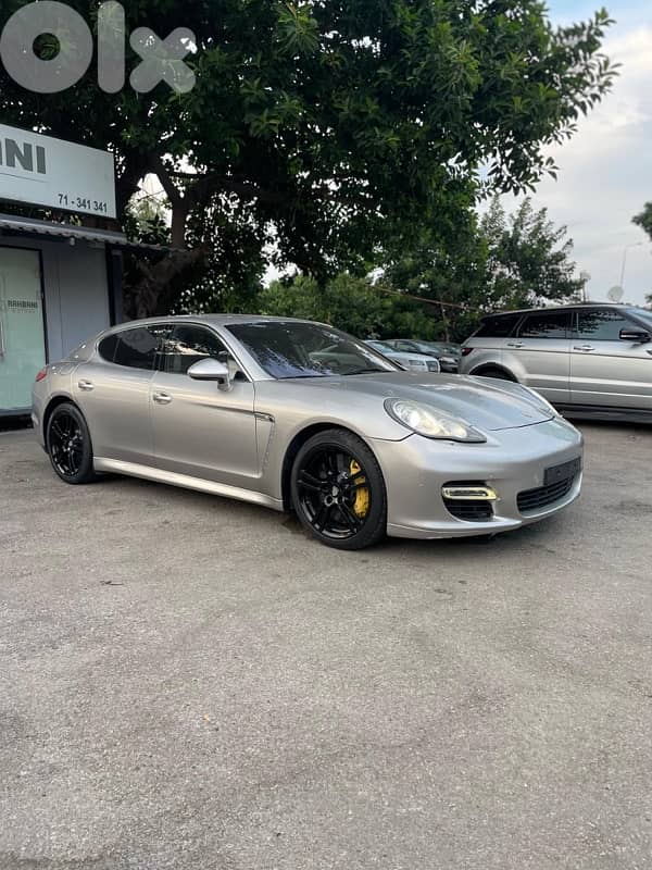 Porsche Panamera 2010 (turbo) 0