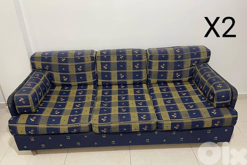 4 Sofas + 1 big Free carpet 2 small 0