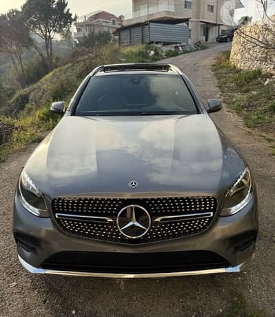 GLC 300 2018 ! 4matic ! Very Low Mileage ! Minor Accident !