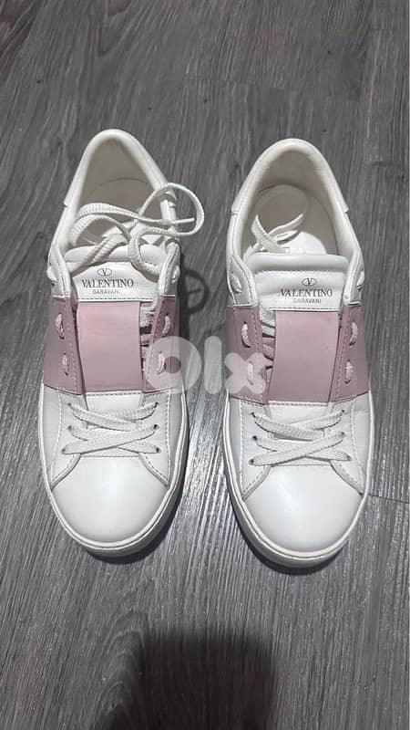 Valentino Garavani 3