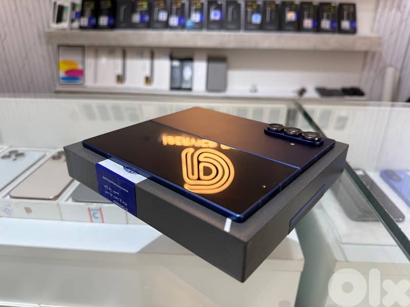 Samsung Z Fold 7 512Gb Like New: - Mint Condition 2