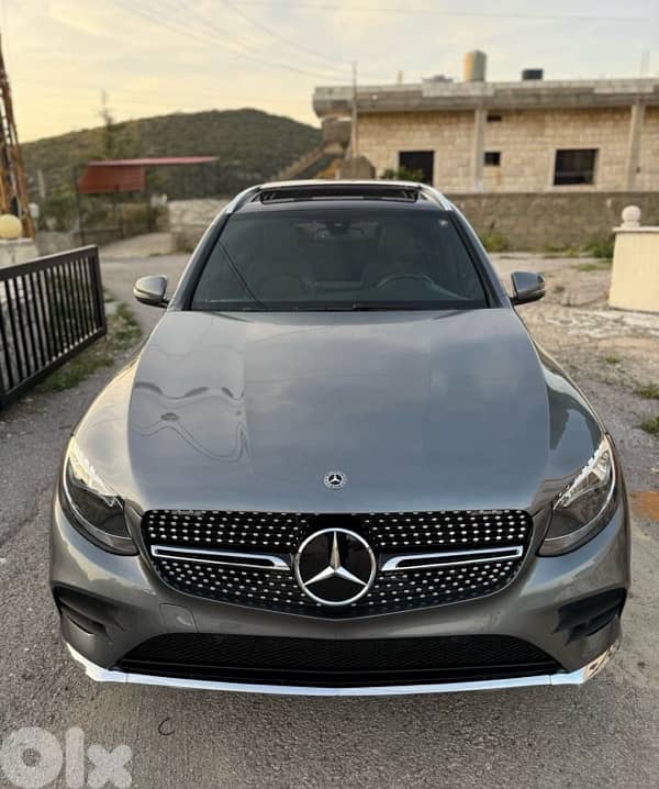 GLC 300 2018 ! 4matic ! Very Low Mileage ! Minor Accident ! 0