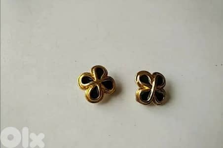 Vintage spade earrings - Not Negotiable