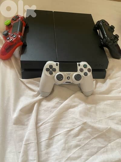 ps4 1 terra with 3 controllers