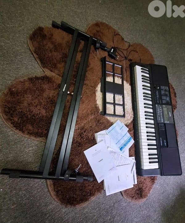 بيانو للبيع 2