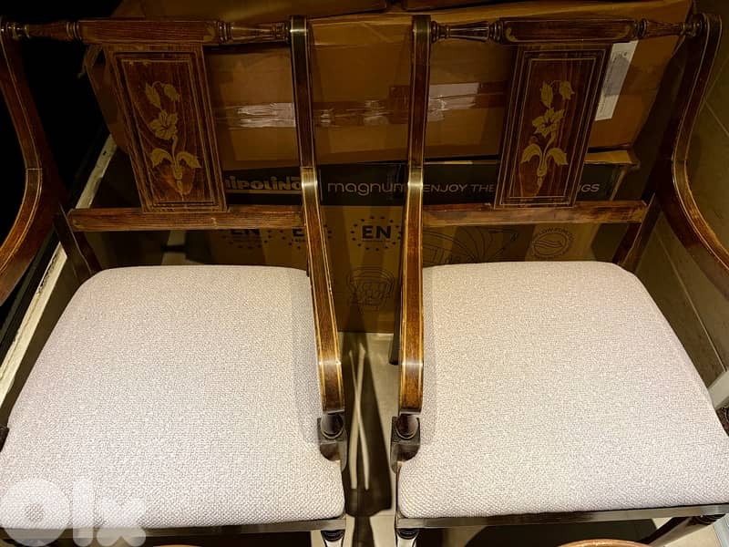 2 Chairs & 3 Tables 3