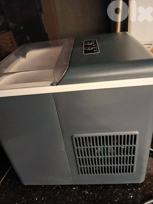 ice maker 1