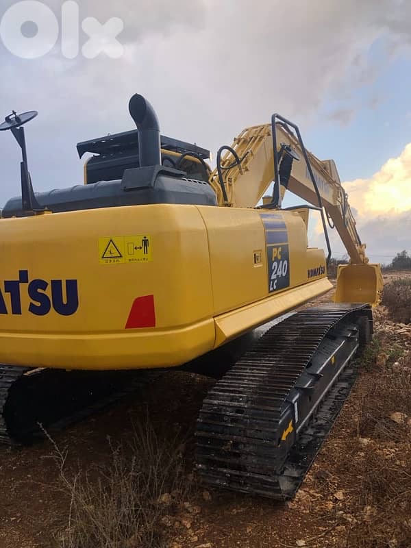 CATERPILLAR, VOLVO, KOMATSU, & DOOSAN EXCAVATOR FOR SALE! 4