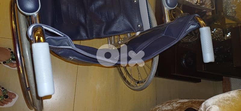 كرسي متحرك 3