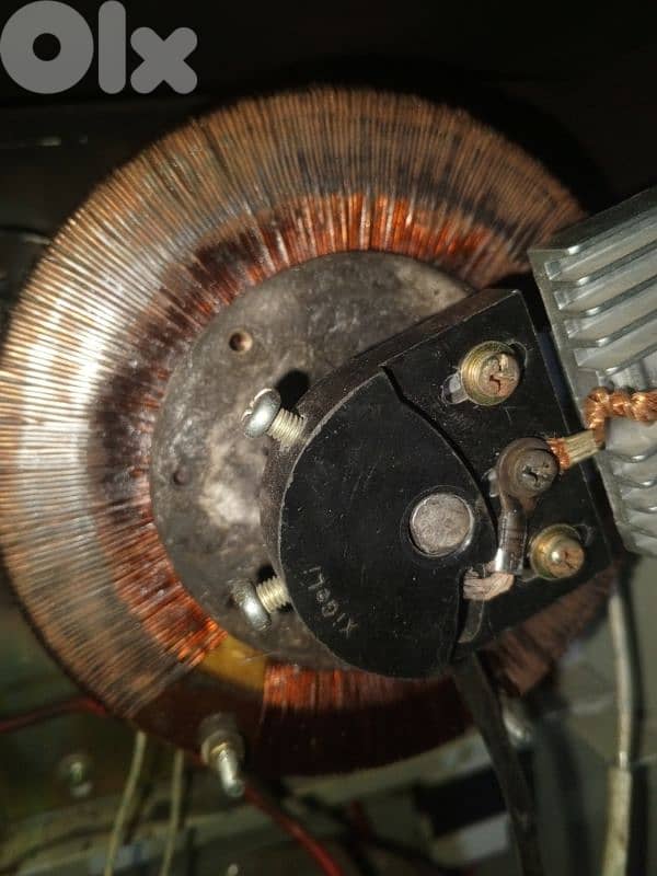 منظم كهربائي مستعمل سعره من الأخير 50 $ شغال ولكن غير مكفول. 70565727 12