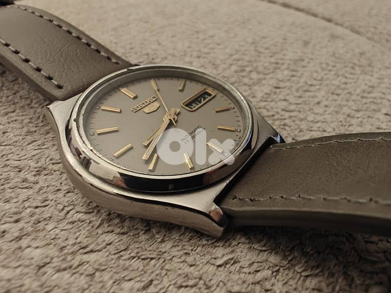 Extremely rare Seiko 5, Vintage men's grey watch 930103 1