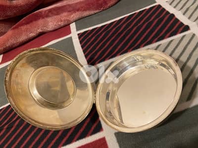 طواية أنتيك مطلية بالفضة – تحفة فنية من الجمال اللامع