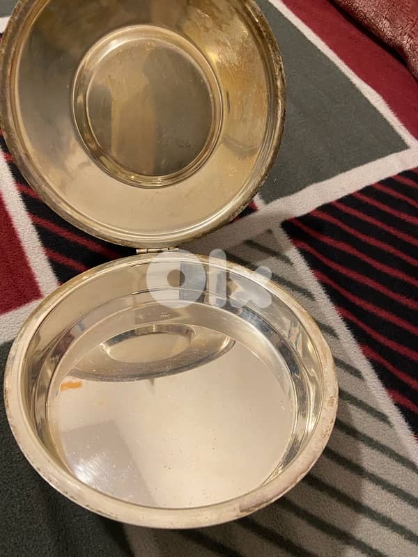 طواية أنتيك مطلية بالفضة – تحفة فنية من الجمال اللامع 2