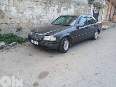مرسيدس بنز سي-كلاس 1997