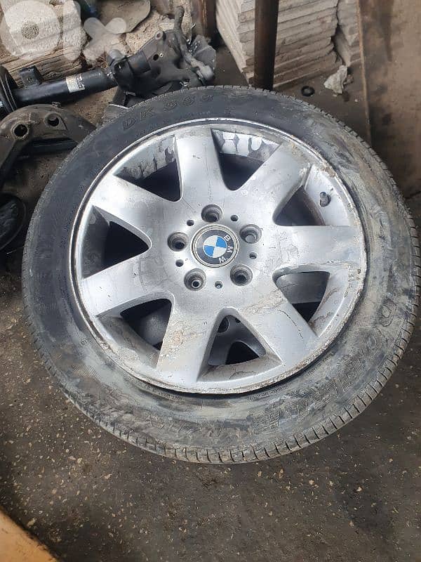 مطلوب جنط عدد ٢ متل اللي بالصورة 0