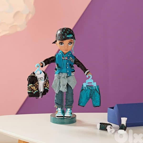 Rainbow High - River Kendall (Limited Quantity) 2