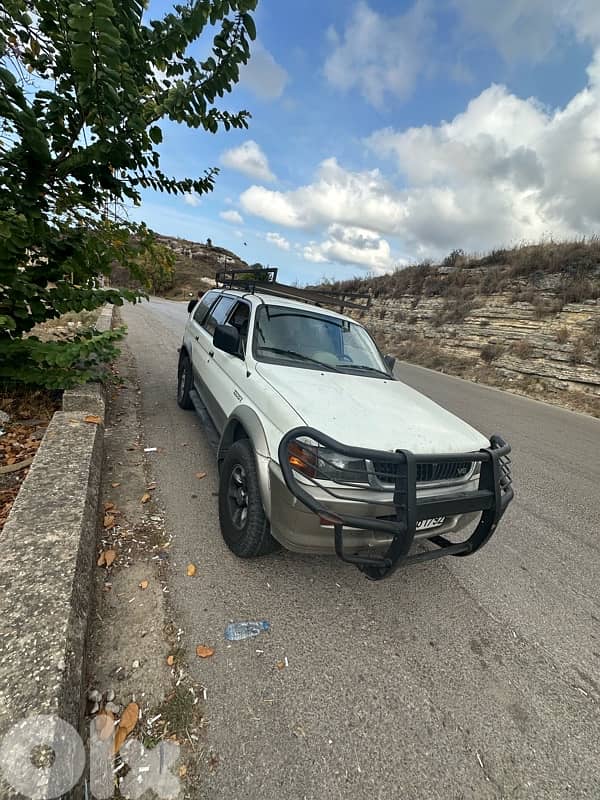 Mitsubishi Montero 1999 0