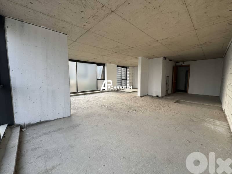Office For Rent in Achrafieh - مكتب للأجار في الأشرفية 0