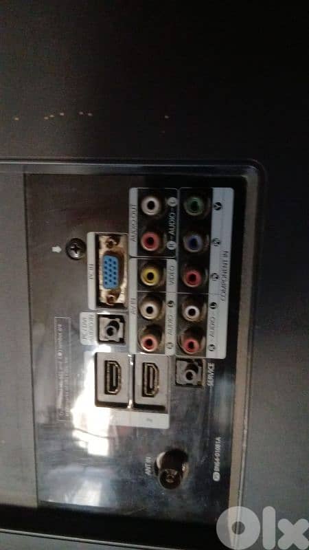 تلفزيون سامسونج ٣٢ انش 1