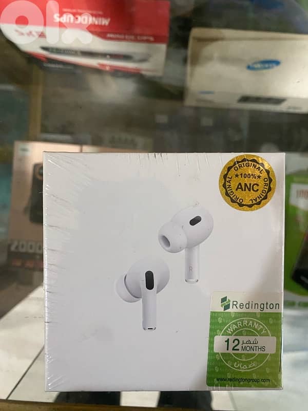 Apple AirPods Pro (2nd Generation) with MagSafe Charging Case (USB-C) 0