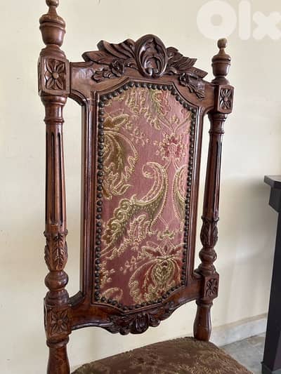Set of 4 Antique Style Carved Chairs (Baroque/Renaissance Revival)