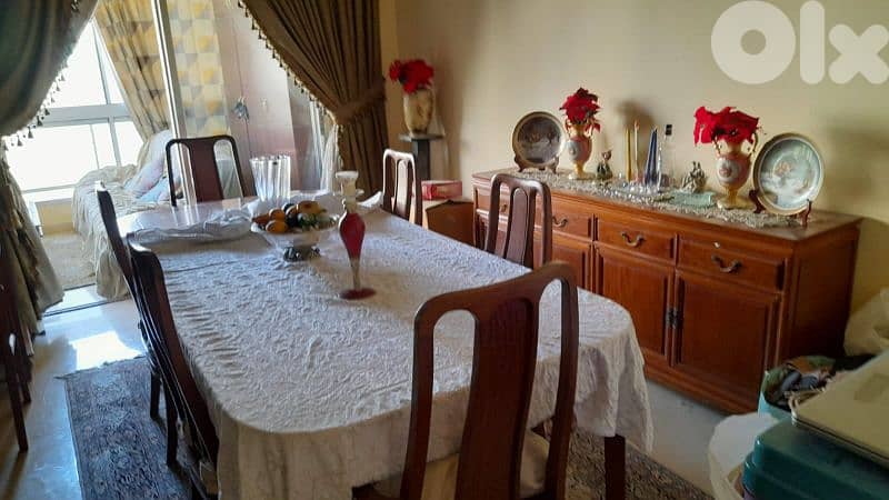 طاولة سفرة مع درسوار 0