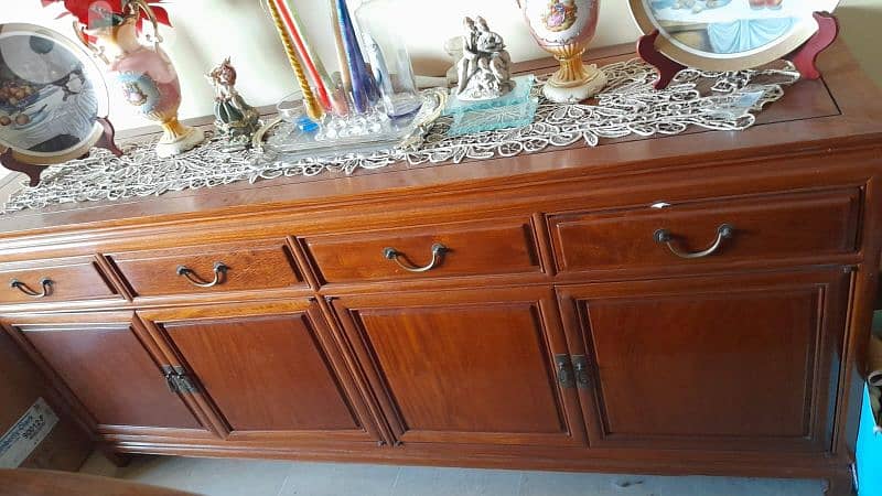 طاولة سفرة مع درسوار 2