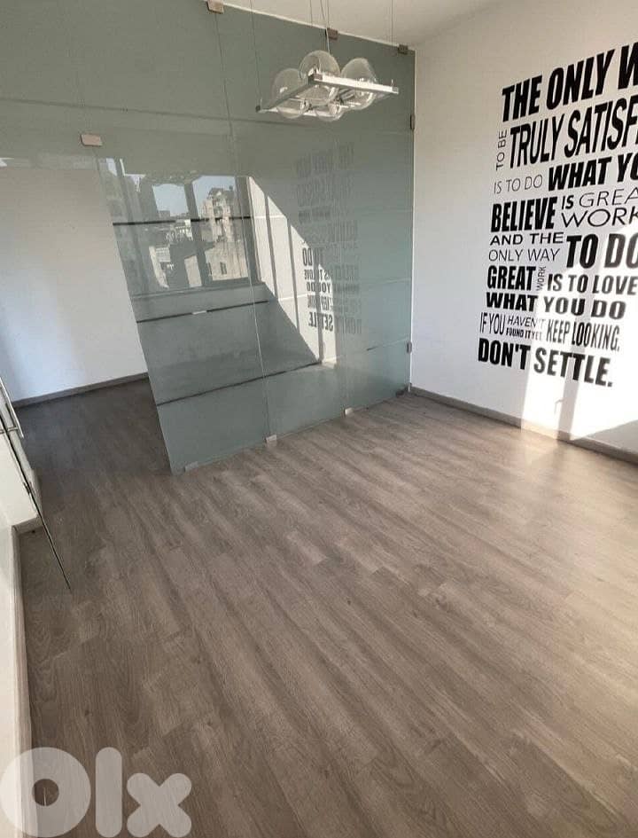 Jdeideh/ Excellent READY Office for Rent 850$ - الجديدة مكتب للإيجار 0